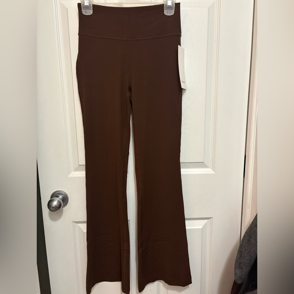Lululemon Groove HR nulu flared pant *short inseam